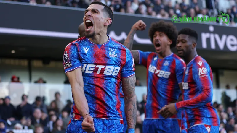 Đại bàng Crystal Palace chuẩn bị sải cánh săn bàn trên sân nhà Selhurst Park.