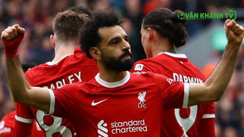 Liverpool áp đảo với phong độ hủy diệt và hàng công đồng đều trước trận derby Merseyside.