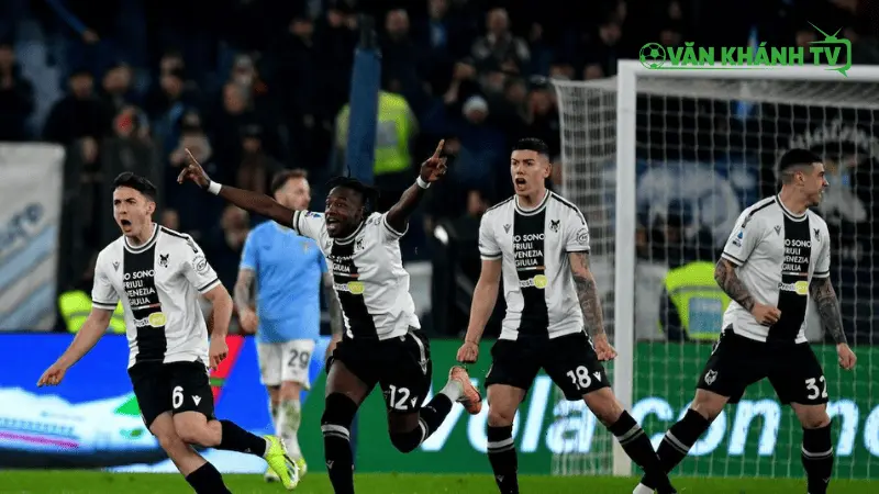 Udinese quyết tâm giữ điểm sân nhà – Đội bóng vùng Friuli vẫn luôn khó chịu trước các ông lớn.