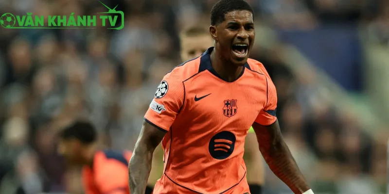 Greenwood tiến gần Barcelona và khả năng tái ngộ Rashford