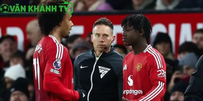 Lý do mainoo và zirkzee cân nhắc rời manchester united