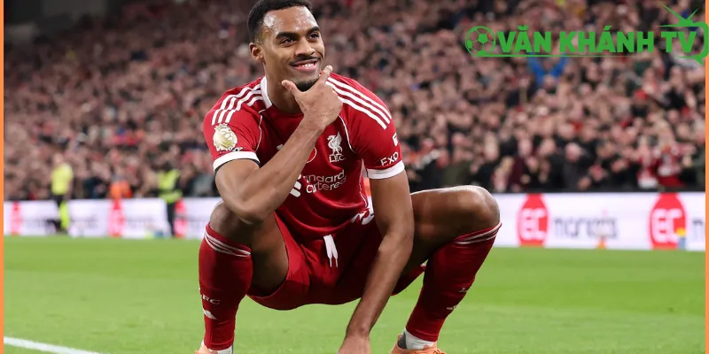 Barcelona gây sốc với Ryan Gravenberch