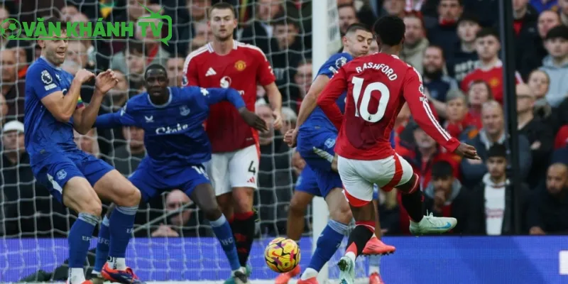 Không khí căng thẳng trong các cuộc đối đầu giữa Manchester United vs Everton