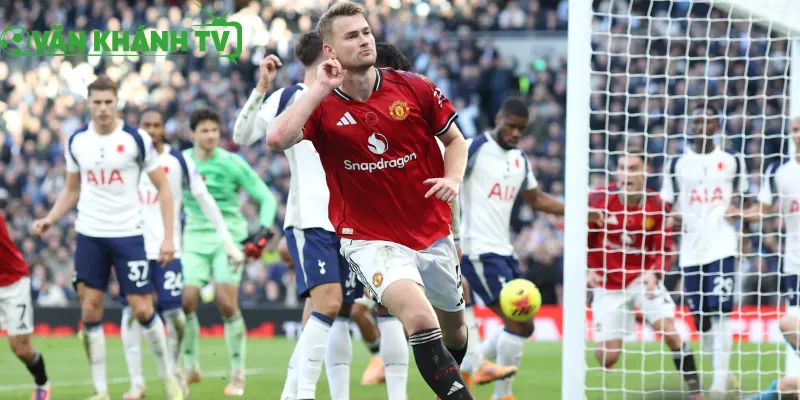 MU áp đảo trên sân nhà Old Trafford trước Everton mùa 2025/26