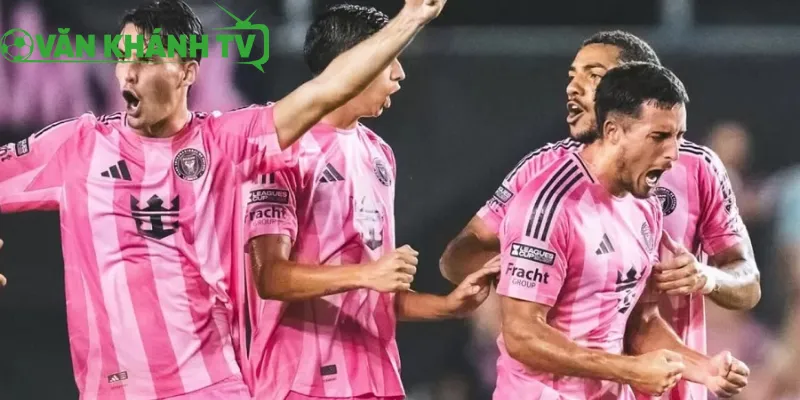 Pachuca đối đầu UNAM Pumas với lối chơi chiến thuật chặt chẽ